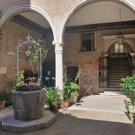 Al Mezzanino, Palazzo Torniello Lejlighed Venedig Eksteriør billede